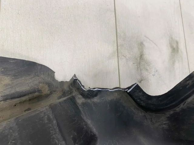 Подкрылок передний правый для BMW 7er G11/G12 2015-2021 на фотографиях