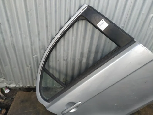 Дверь задняя правая для Mitsubishi Lancer 9 Седан CS 2003-2010 на фотографиях