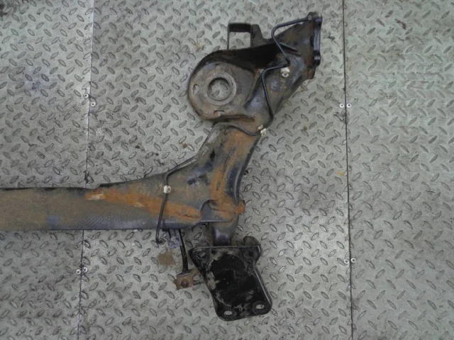 Задняя балка для Skoda Rapid I rest NH3 2017-2020 на фотографиях