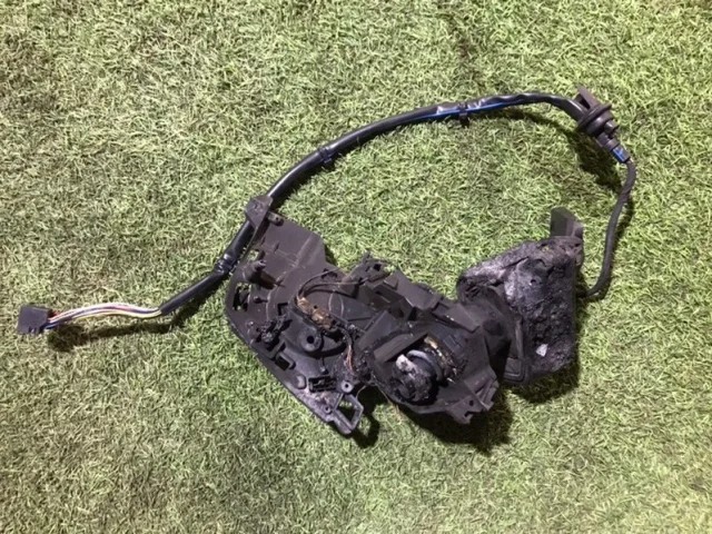 Стекла и зеркала для Audi Q7 4M 2015+ на фотографиях