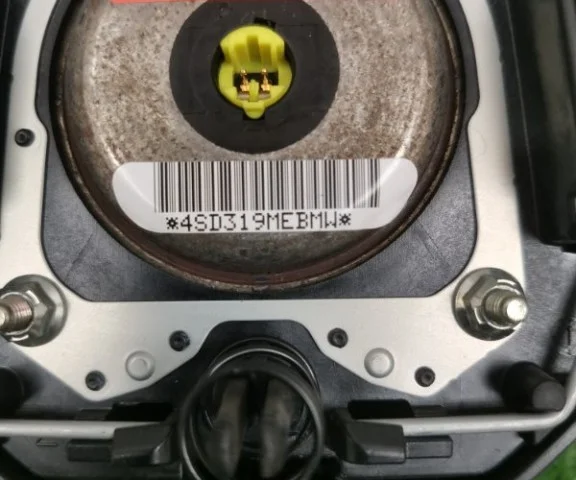 Подушка безопасности водителя для Mazda CX 5 KE 2011-2017 на фотографиях