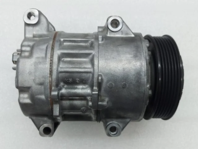 Компрессор кондиционера для Toyota RAV4 XA50 2019+ на фотографиях