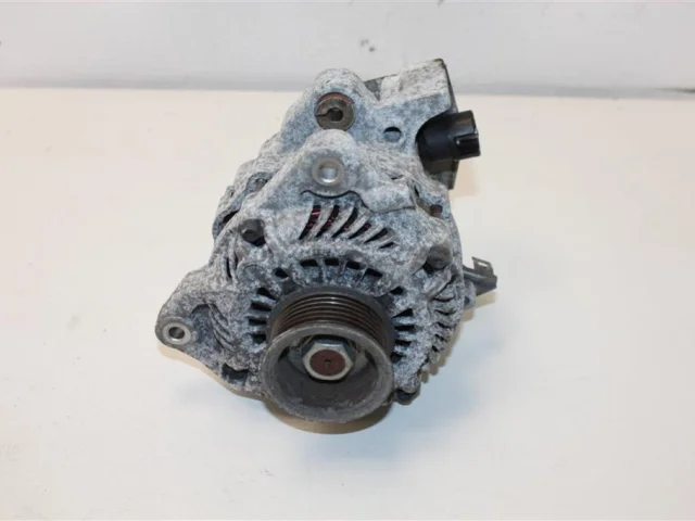 Генератор для Honda Civic FD 2005-2012 седан на фотографиях