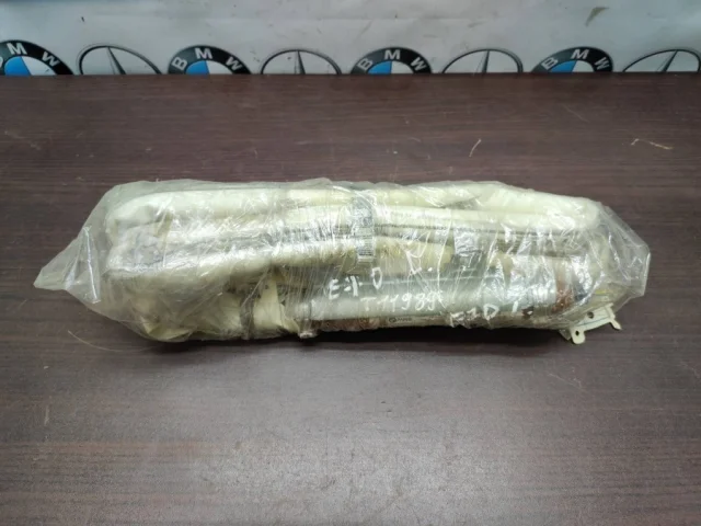 Шторка безопасности левая для BMW X5 Е70 2006-2013 на фотографиях