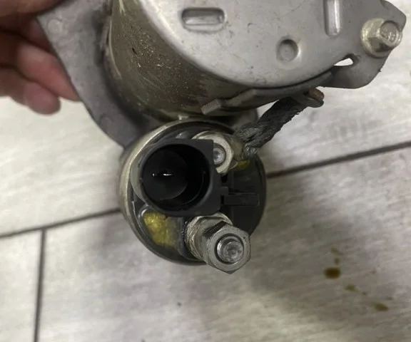 Стартер для Volkswagen Golf VI (5K) 2008-2012 на фотографиях