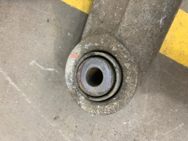 Рычаг задний левый нижний для BMW X6 Е71 2007-2012 на фотографиях