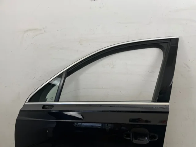 Накладка на дверь передняя левая для Audi Q7 4M 2015+ на фотографиях