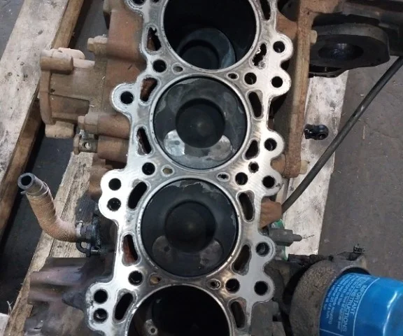 Блок цилиндров для Nissan Navara D40 2004-2010 на фотографиях