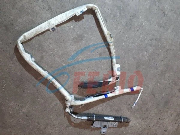 Шторка безопасности правая для Audi Q7 4L 2005-2015 на фотографиях