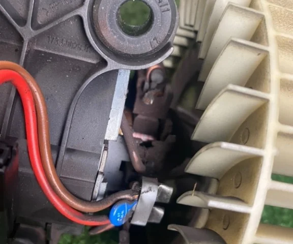 Мотор отопителя для BMW 5er Е39 1995-2003 на фотографиях