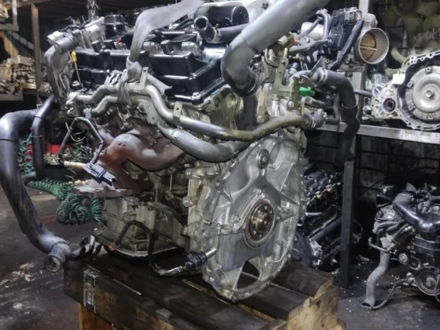 Двигатель для Infiniti M Y50 2005-2010 на фотографиях