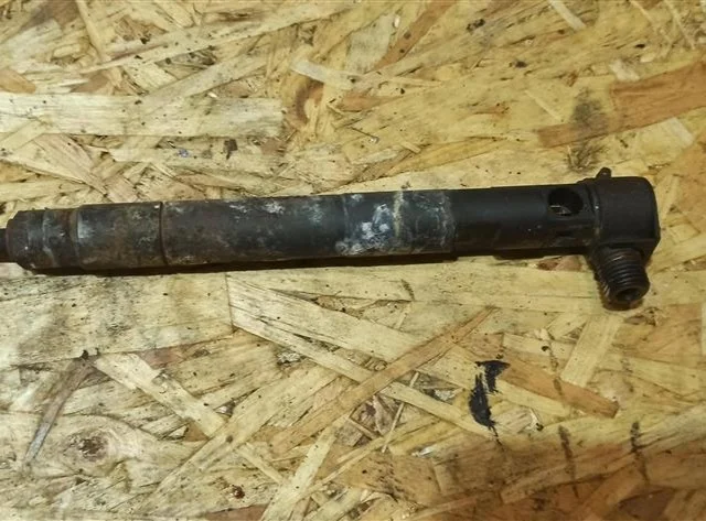 Форсунка топливная для Opel Antara 2006-2017 на фотографиях