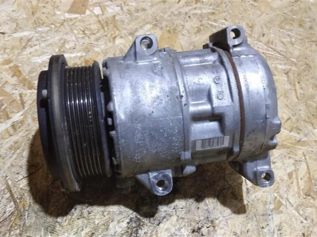 Компрессор кондиционера для Toyota Alphard H20 2008-2015 на фотографиях