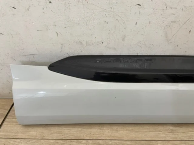 Стекло двери заднее правое для Audi Q7 4M 2015+ на фотографиях