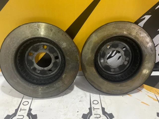 Диски тормозные передние (комплект) для Mercedes-Benz E class W213 2016-2023 на фотографиях