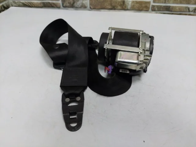 Ремень безопасности передний левый для Audi Q7 4M 2015+ на фотографиях