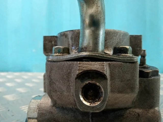 Насос ГУР для Chevrolet Lacetti 2004-2013 Универсал на фотографиях