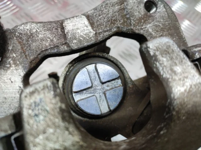 Суппорт задний правый для Honda Civic FA 2005-2010 седан на фотографиях