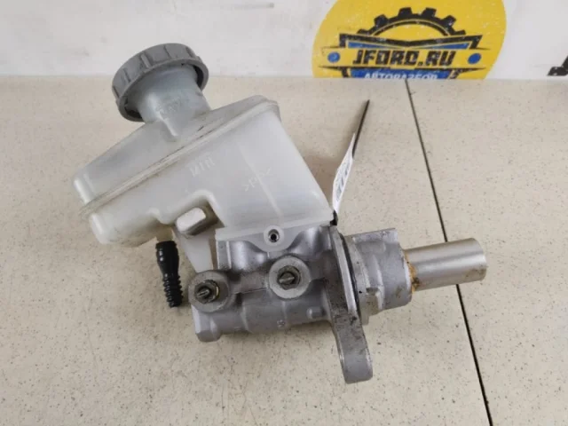 Главный тормозной цилиндр для Suzuki Grand Vitara 2005-2014 на фотографиях