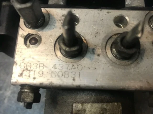 Блок ABS для Mazda CX 5 KF 2017 на фотографиях