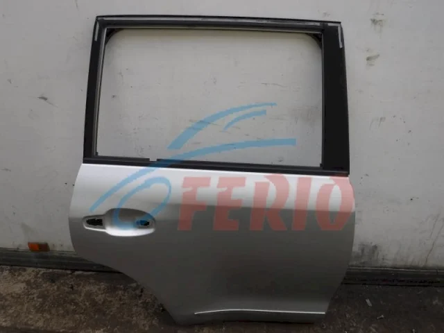 Дверь задняя правая для Toyota Land Cruiser 200 2007-2015 на фотографиях