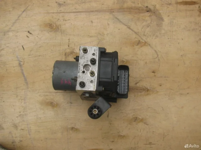 Блок ABS для BMW 5er Е39 1995-2003 на фотографиях