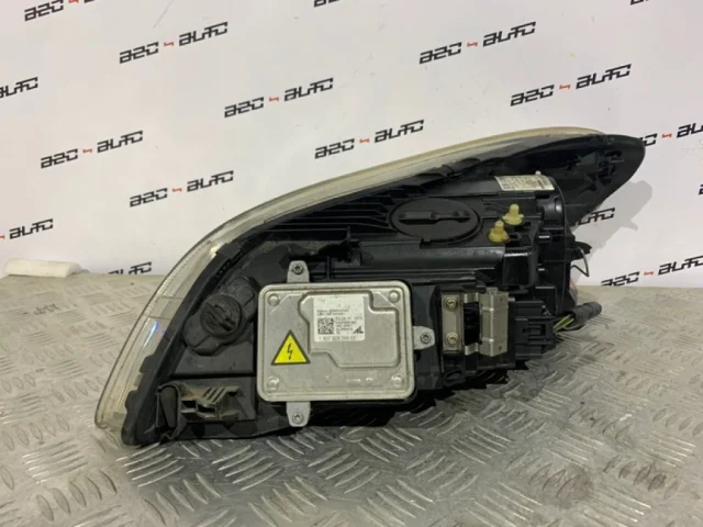 Фара правая для Volvo C30 MK 2006-2013 на фотографиях