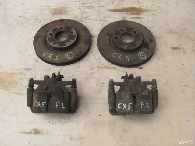 Суппорт задний правый для Mazda CX 5 KE 2011-2017 на фотографиях