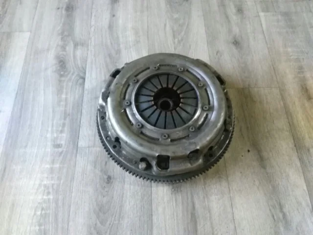 Маховик для Nissan X-Trail T30 RU 2001-2007 на фотографиях