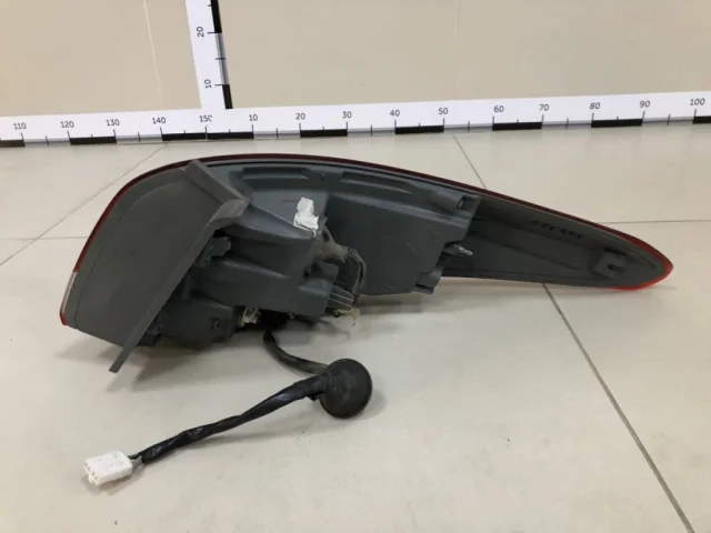 Фонарь левый для Hyundai i40 1 Седан 2011-2015 на фотографиях