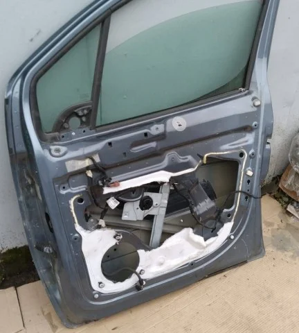 Двери для Citroen Berlingo 2 B9 rest Минивэн 2015-2022 на фотографиях