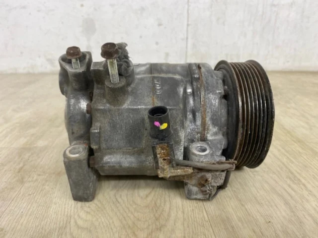 Компрессор кондиционера для Mitsubishi Pajero Sport KH0 2008-2013 на фотографиях
