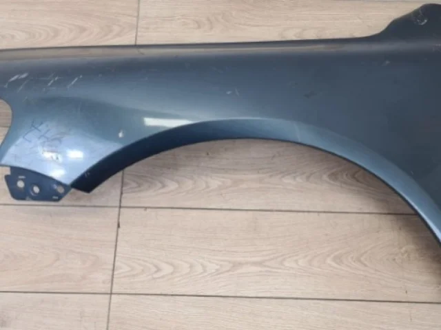 Крыло левое для Volkswagen Touareg I (7L) 2002-2010 на фотографиях