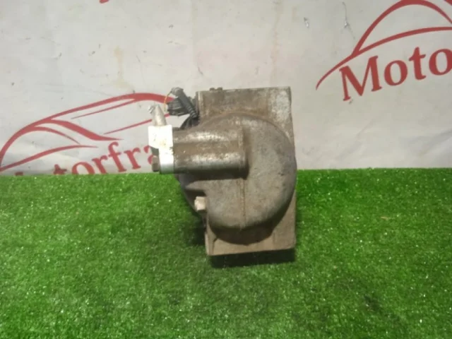 Компрессор кондиционера для Nissan Navara D40 rest 2010-2015 на фотографиях