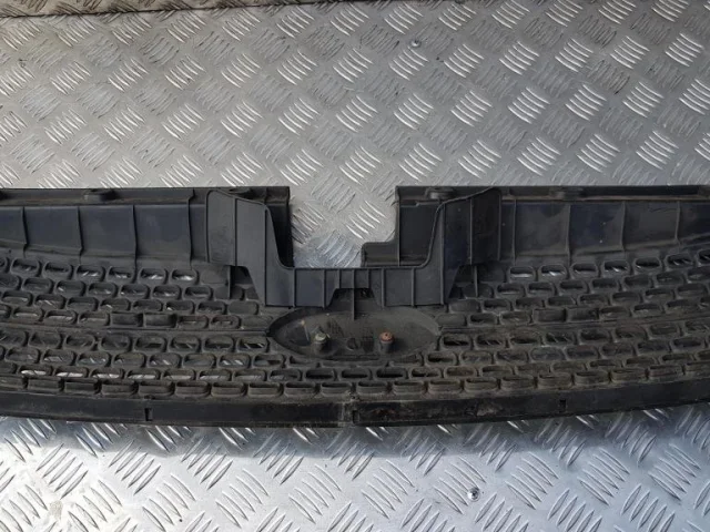 Решетка радиатора для Hyundai Matrix FC 2001-2010 на фотографиях