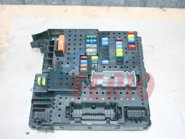 Модуль ULF для Volvo XC90 I C 2002-2014 на фотографиях