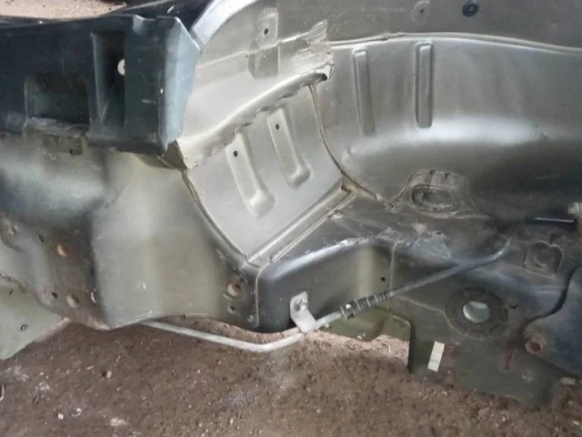 Заднее левое крыло для Suzuki Grand Vitara 2005-2014 на фотографиях