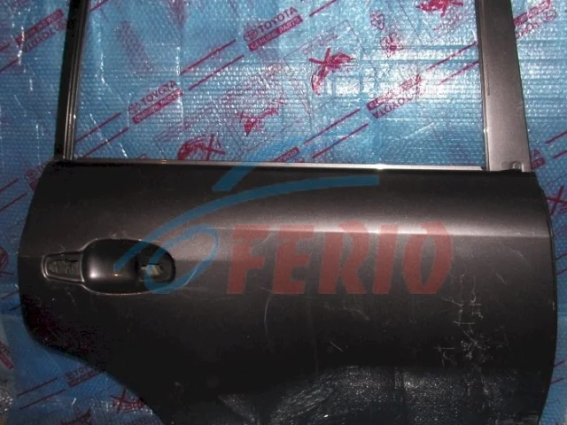 Дверь задняя правая для Toyota Land Cruiser 200 2007-2015 на фотографиях