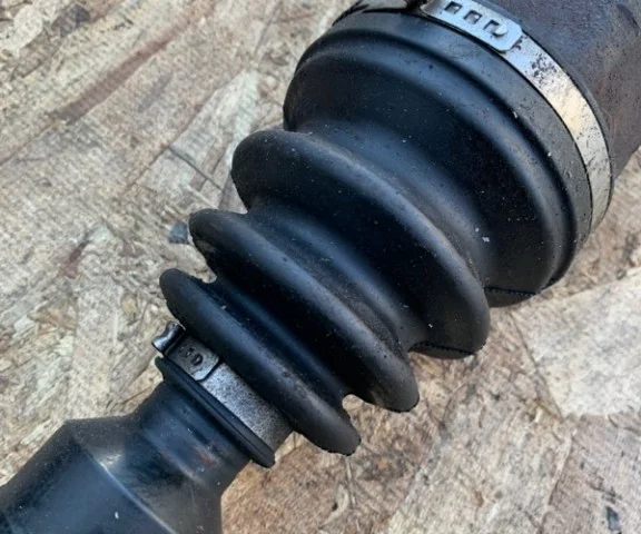 Привод передний правый для Volkswagen Passat (B6, Typ 3C) 2005-2010 на фотографиях