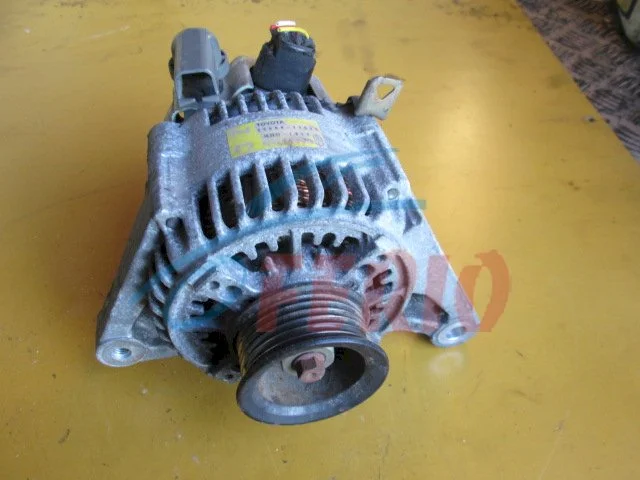 Генератор для Toyota Corolla E140/E150 Седан 2006-2013 на фотографиях