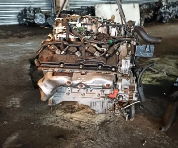 Двигатель для Infiniti M Y50 2005-2010 на фотографиях