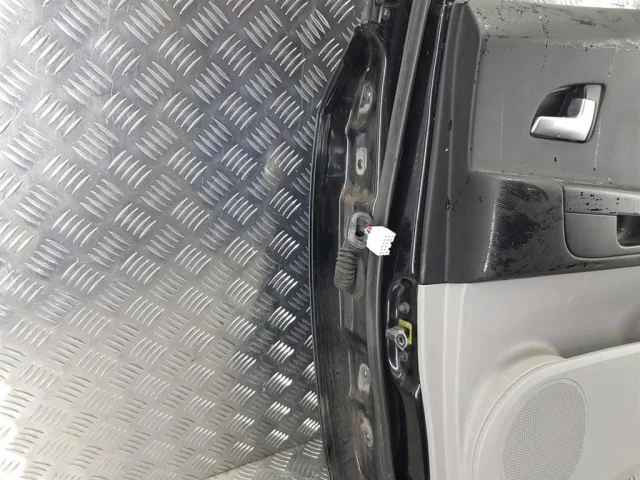 Двери для Kia Ceed 1 ED 2006-2009 на фотографиях