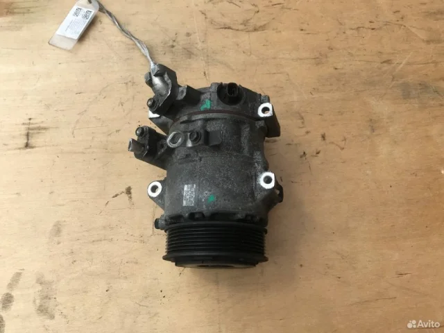 Компрессор кондиционера для Toyota Alphard H10 2002-2008 на фотографиях