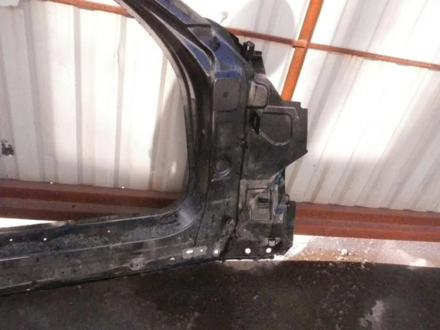 Заднее правое крыло для BMW 7er G11/G12 2015-2021 на фотографиях