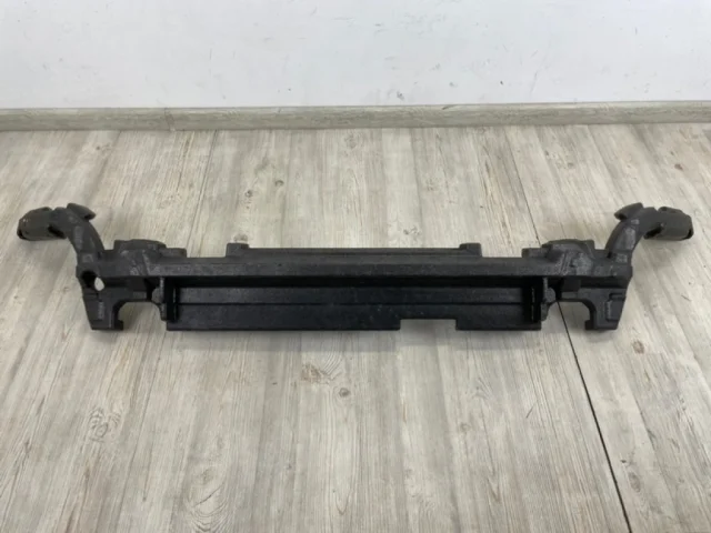 Абсорбер переднего бампера для Audi Q7 4M 2015+ на фотографиях