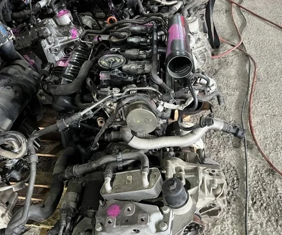 Двигатель без навесного для Volkswagen Passat (USA) 2011-2014 на фотографиях