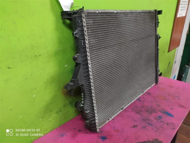 Радиатор охлаждения ДВС для Volkswagen Touareg I (7L) 2002-2010 на фотографиях