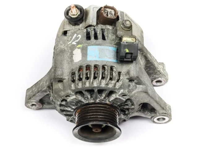 Генератор для Toyota Corolla E140/E150 Седан 2006-2013 на фотографиях