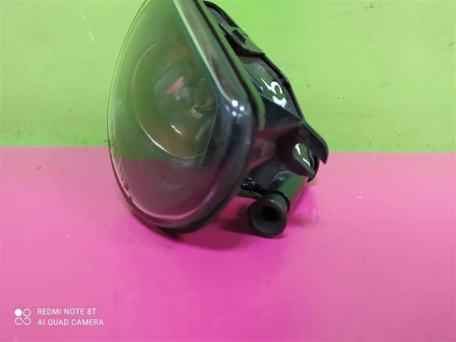 Противотуманка (ПТФ) передняя левая для Audi Q7 4L 2005-2015 на фотографиях