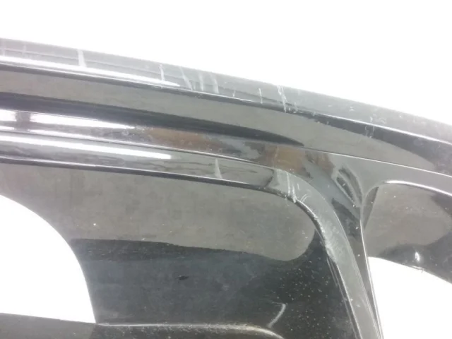 Фартук (спойлер) заднего бампера для Volkswagen Touareg II (7P5) Rest 2014-2018 на фотографиях